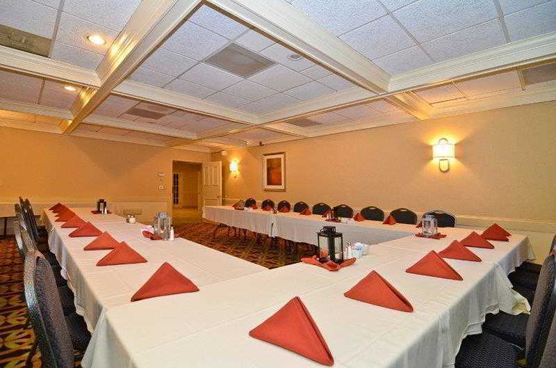 Best Western Watertown/Fort Drum Hotel Restaurant photo